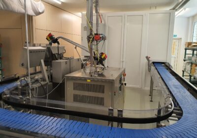 Chocolate bar casting plant