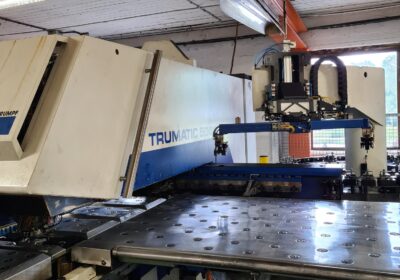 Trumpf Trumatic 500R with Sheetmaster for sorting the pieces and Trumatool for automatic tool change